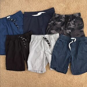 Bundle boys’ shorts sz M